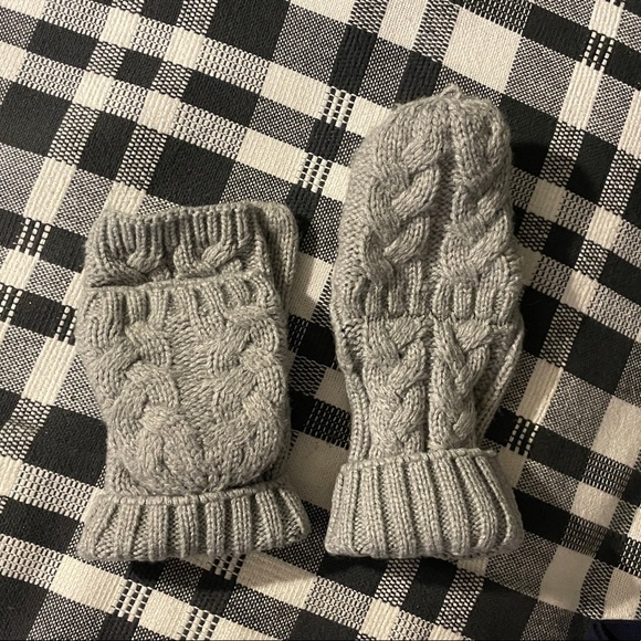 Under Armour Accessories - Under Armour Grey Mittens S/M - 2 in 1